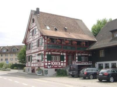 Hotel Restaurant Pizzeria Rotes Haus Munsterlingen Exterior photo